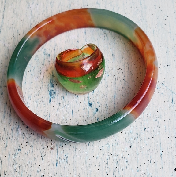 Glass Bracelet - Picture 2 of 4